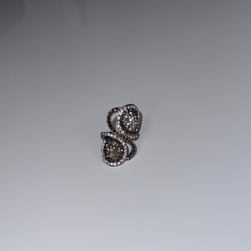Cache Silver and Black Swirl Ring with Intricate Design